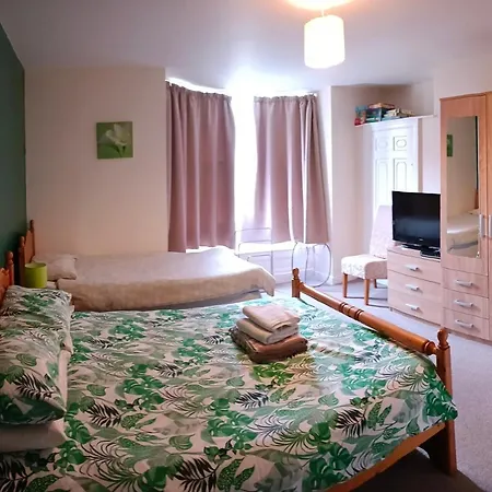 1, Hildegard House, 27 Skinner St, Yo21 3ah